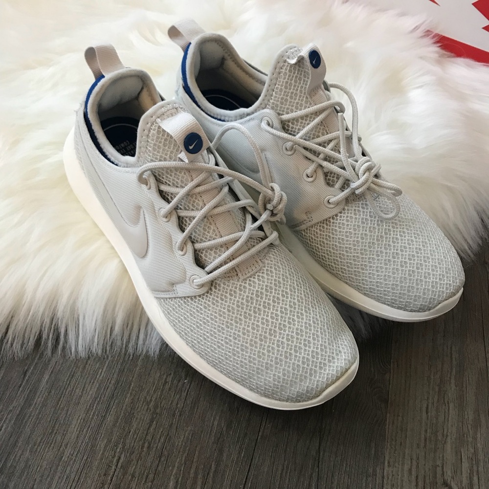 Brand New Nike Roshe Two Light Bone - Picture 3 of 5